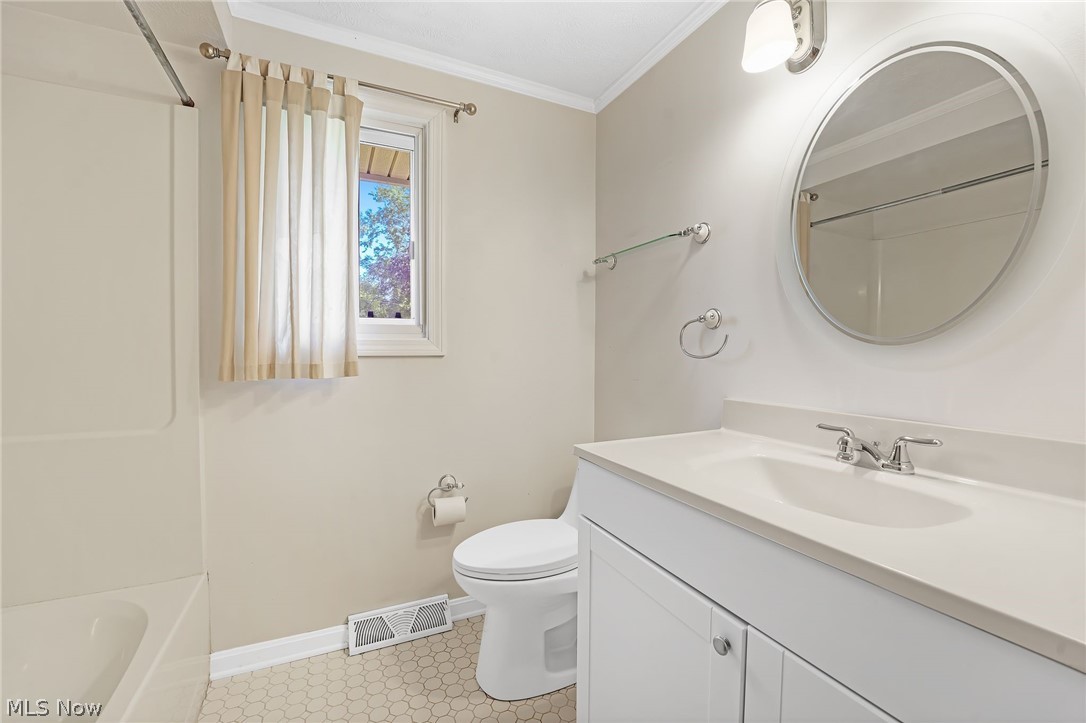 6553 Arden Avenue Brook Park OH 44142