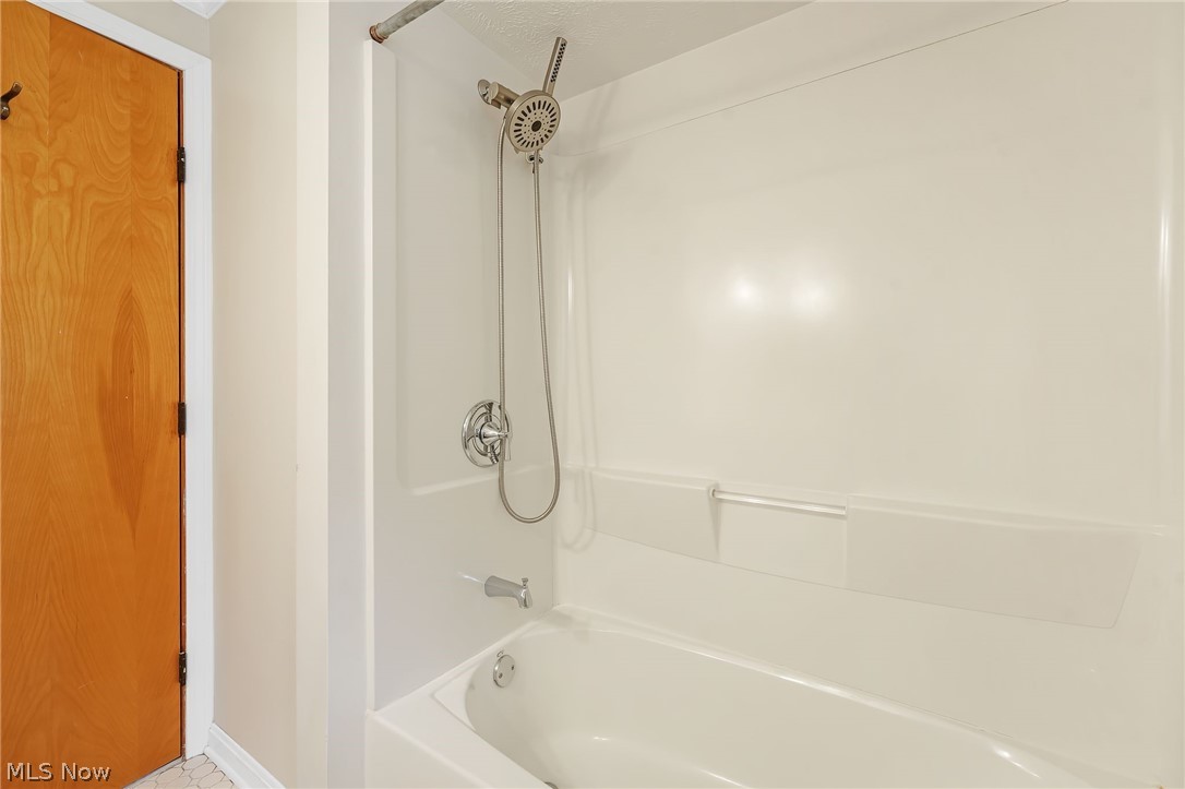 6553 Arden Avenue Brook Park OH 44142