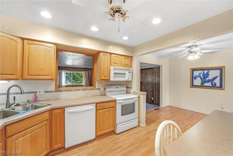 6553 Arden Avenue Brook Park OH 44142