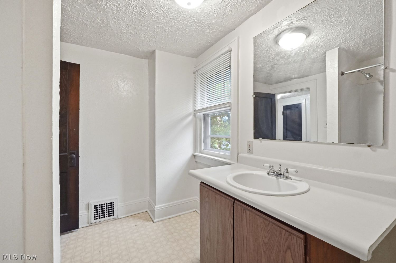 605 Brown Street Akron OH 44311