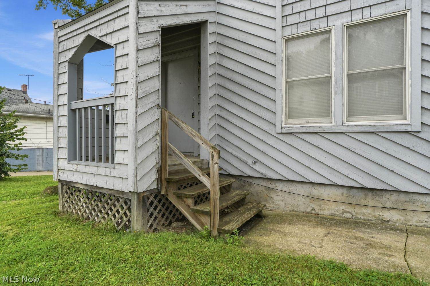 605 Brown Street Akron OH 44311