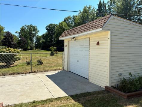 3996 W 146th Street Cleveland OH 44111