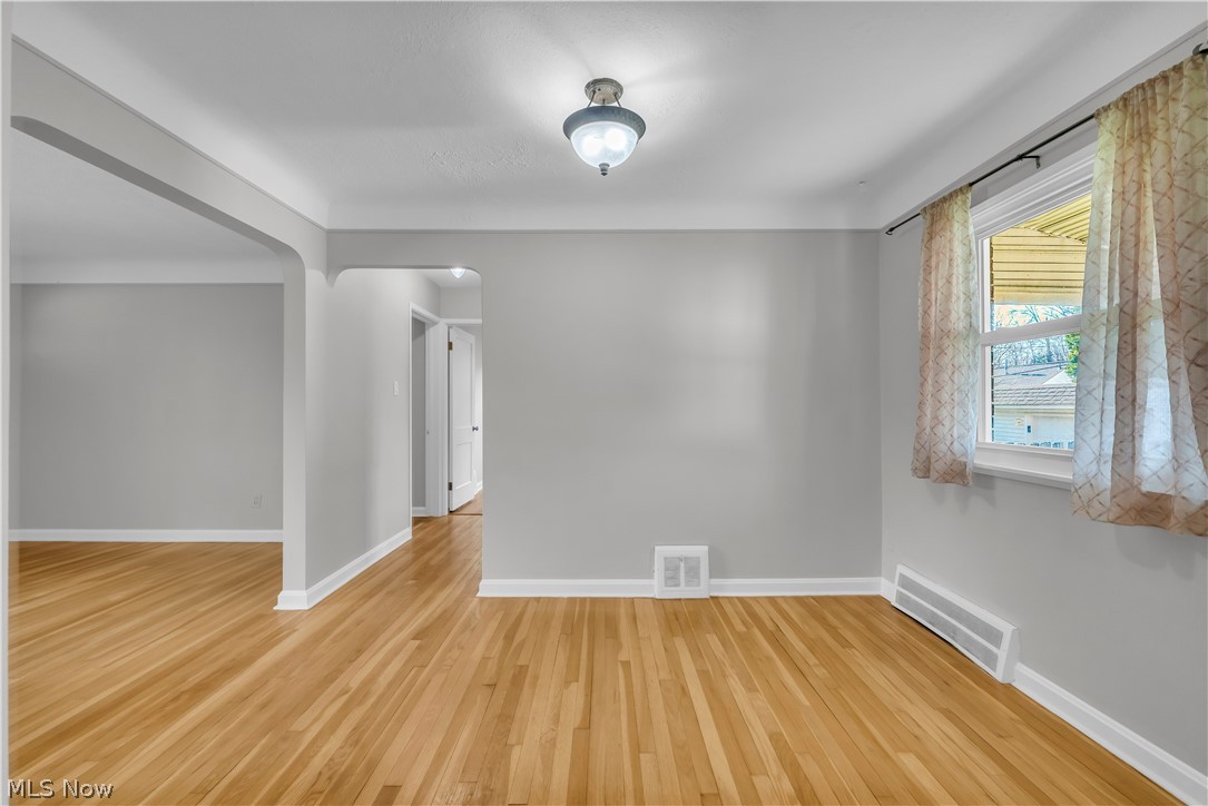 14721 Harley Avenue Cleveland OH 44111