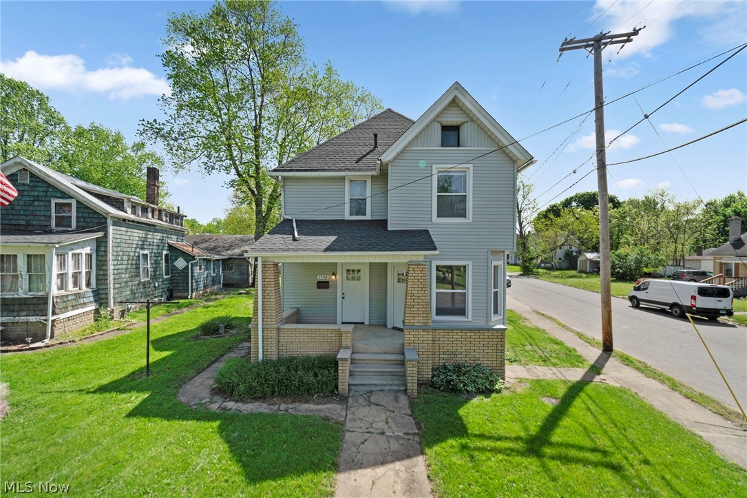 1738 Erie Street S Massillon OH 44646