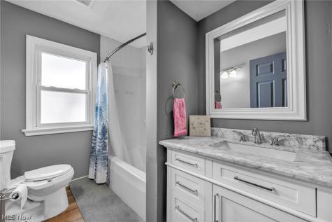 517 Gulf Road Elyria OH 44035