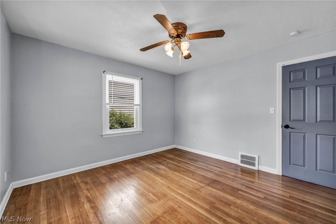 517 Gulf Road Elyria OH 44035