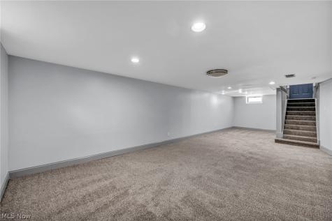 517 Gulf Road Elyria OH 44035