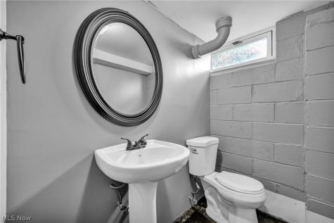 517 Gulf Road Elyria OH 44035