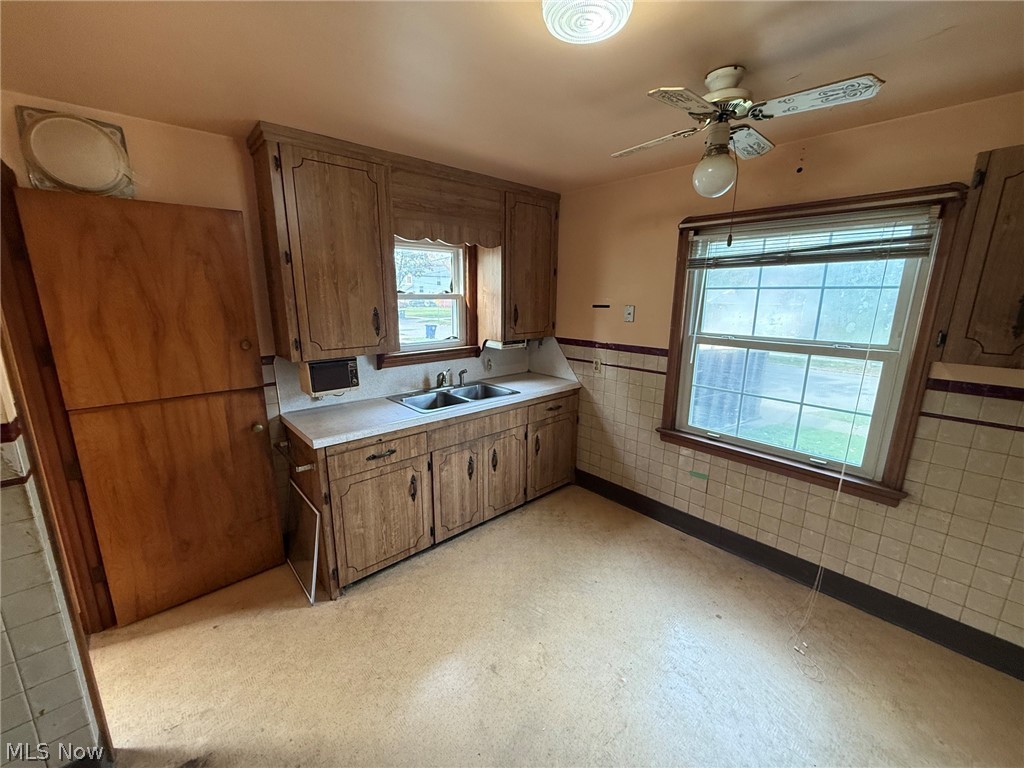 5931 Traymore Avenue Brooklyn OH 44144