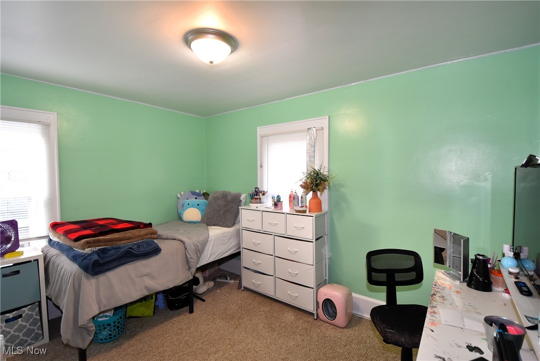21 Katherine Street Struthers OH 44471