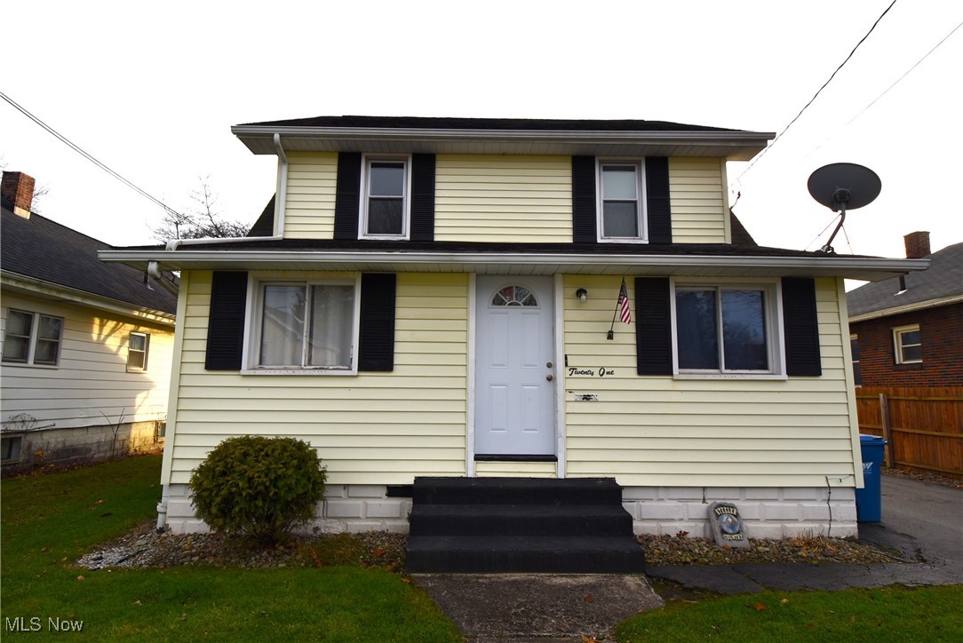 21 Katherine Street Struthers OH 44471