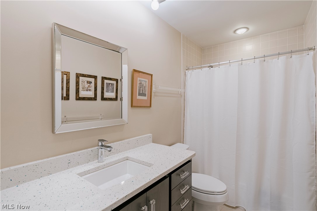 8 Louis Drive Pepper Pike OH 44124