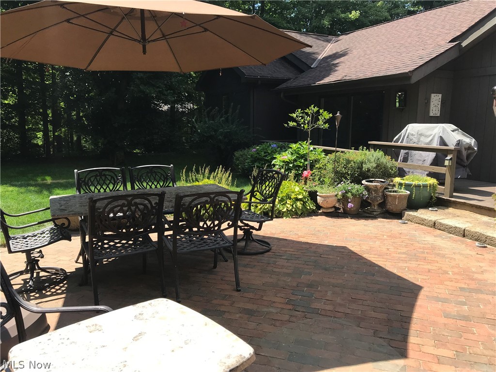 8 Louis Drive Pepper Pike OH 44124