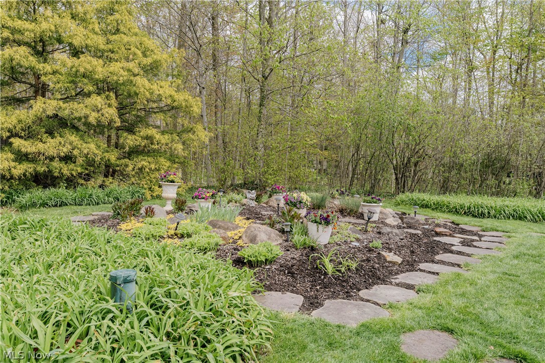 8 Louis Drive Pepper Pike OH 44124