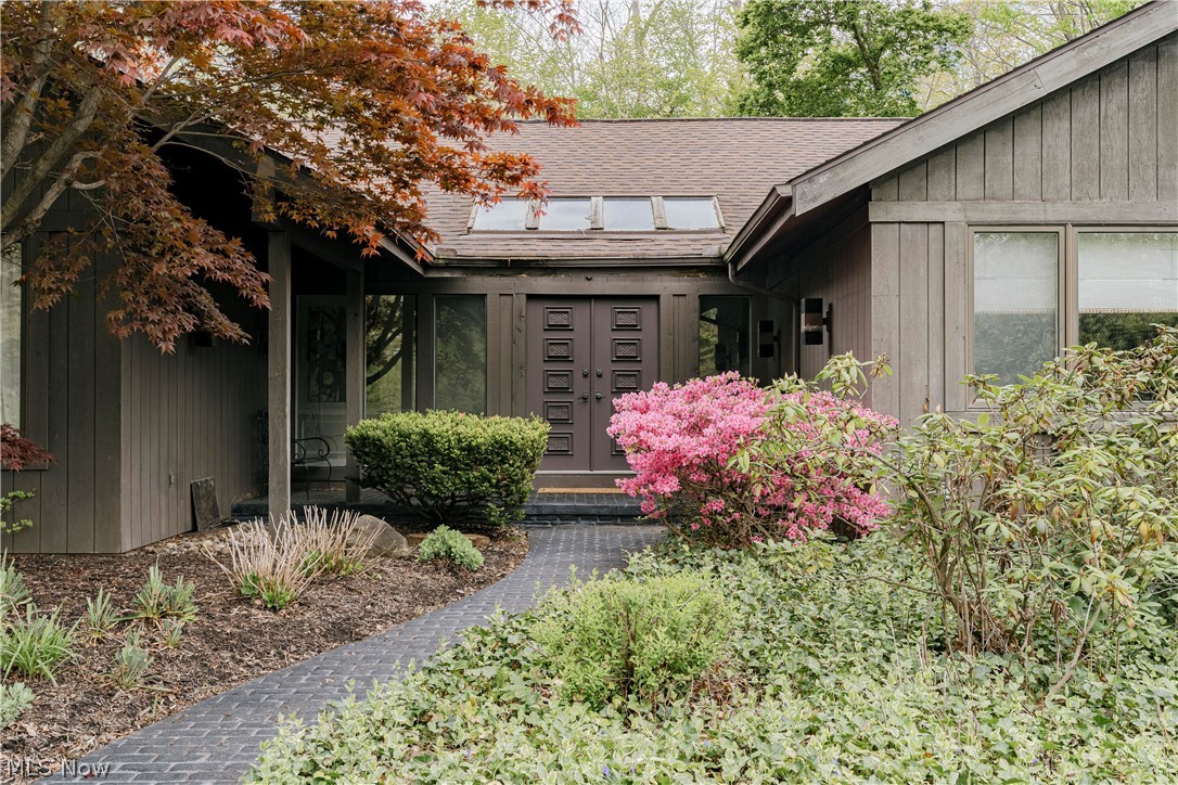 8 Louis Drive Pepper Pike OH 44124