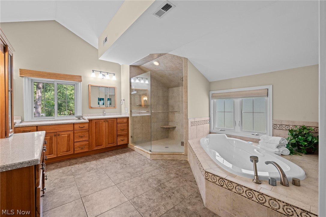 33526 N Deer Creek Lane Pepper Pike OH 44124