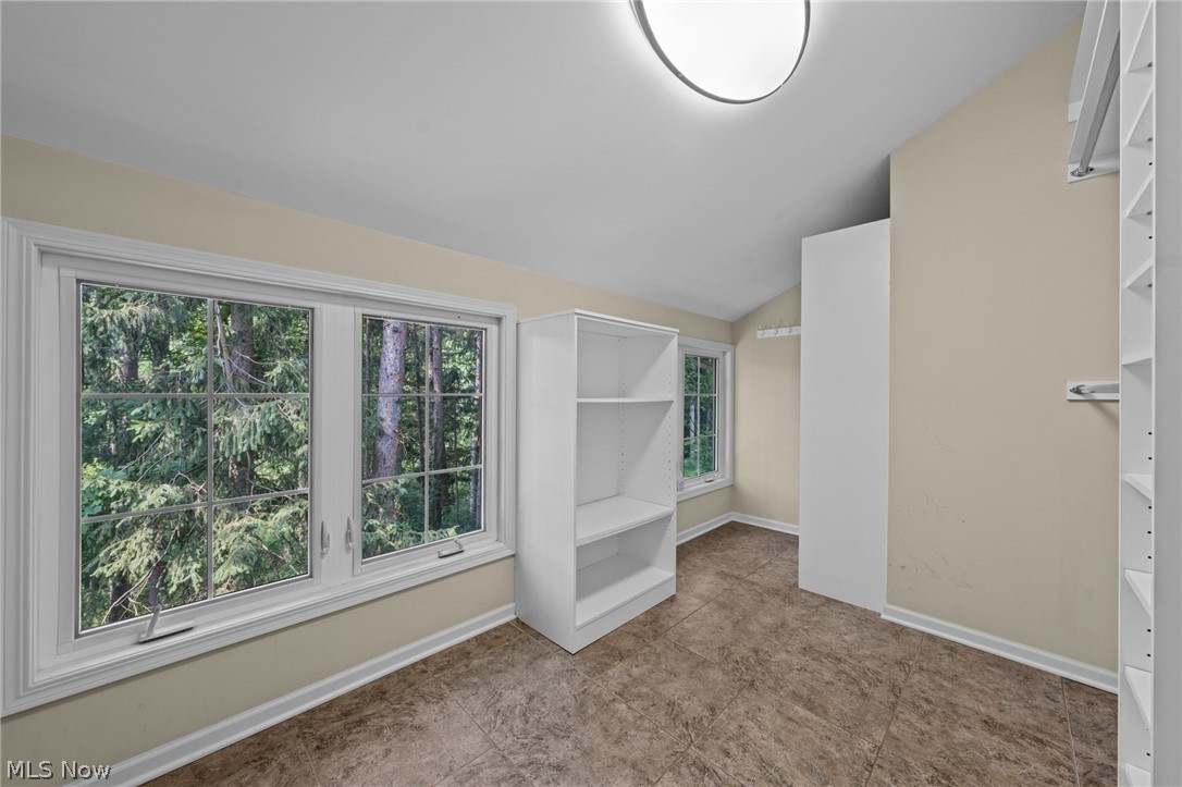 33526 N Deer Creek Lane Pepper Pike OH 44124