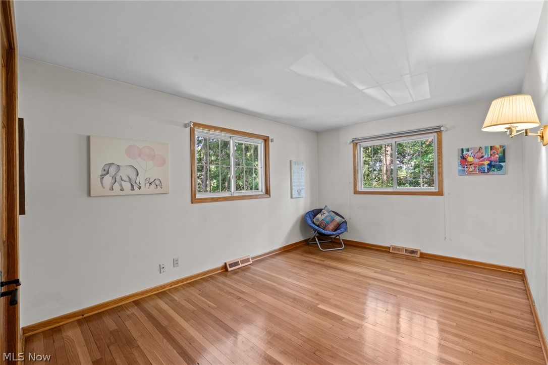 33526 N Deer Creek Lane Pepper Pike OH 44124