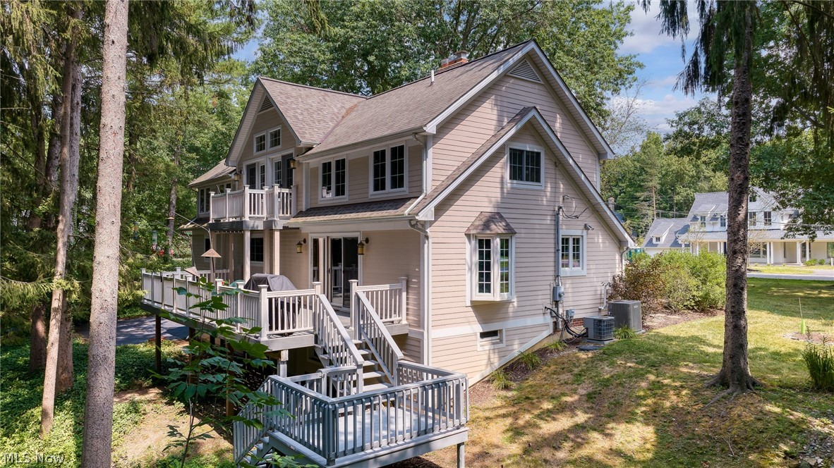 33526 N Deer Creek Lane Pepper Pike OH 44124