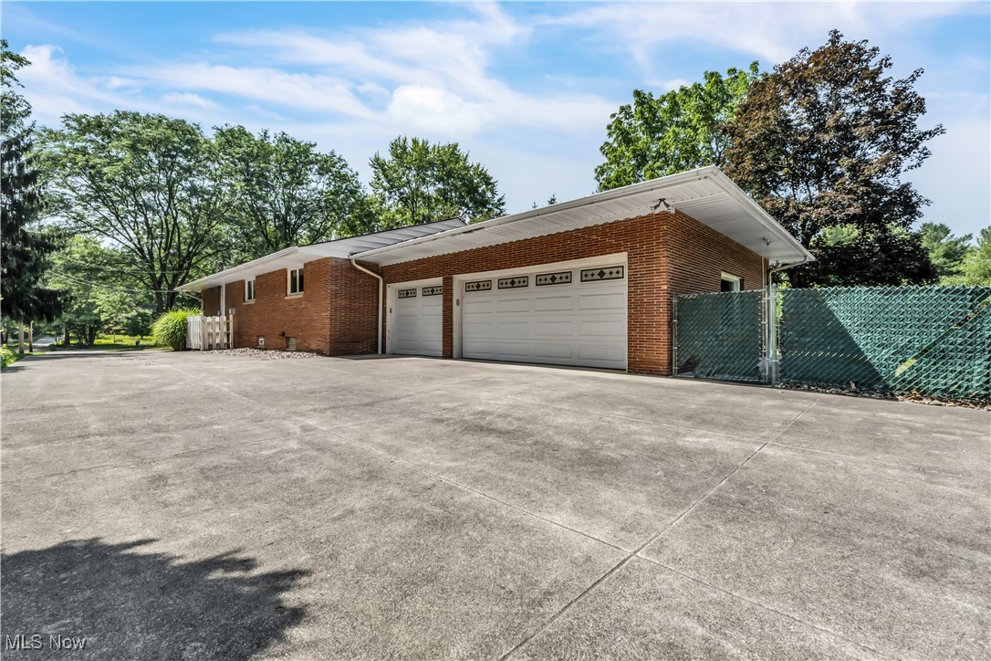 8001 Robin Lane Brecksville OH 44141