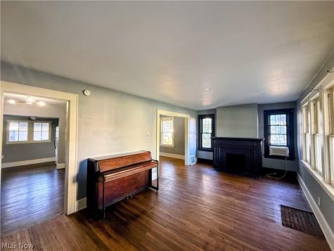 1133 Avalon Avenue Alliance OH 44601