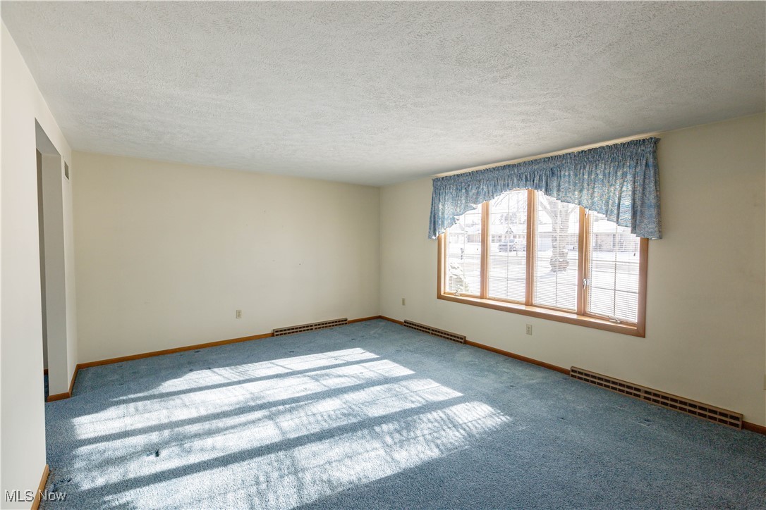 425 Providence Avenue SE New Philadelphia OH 44663