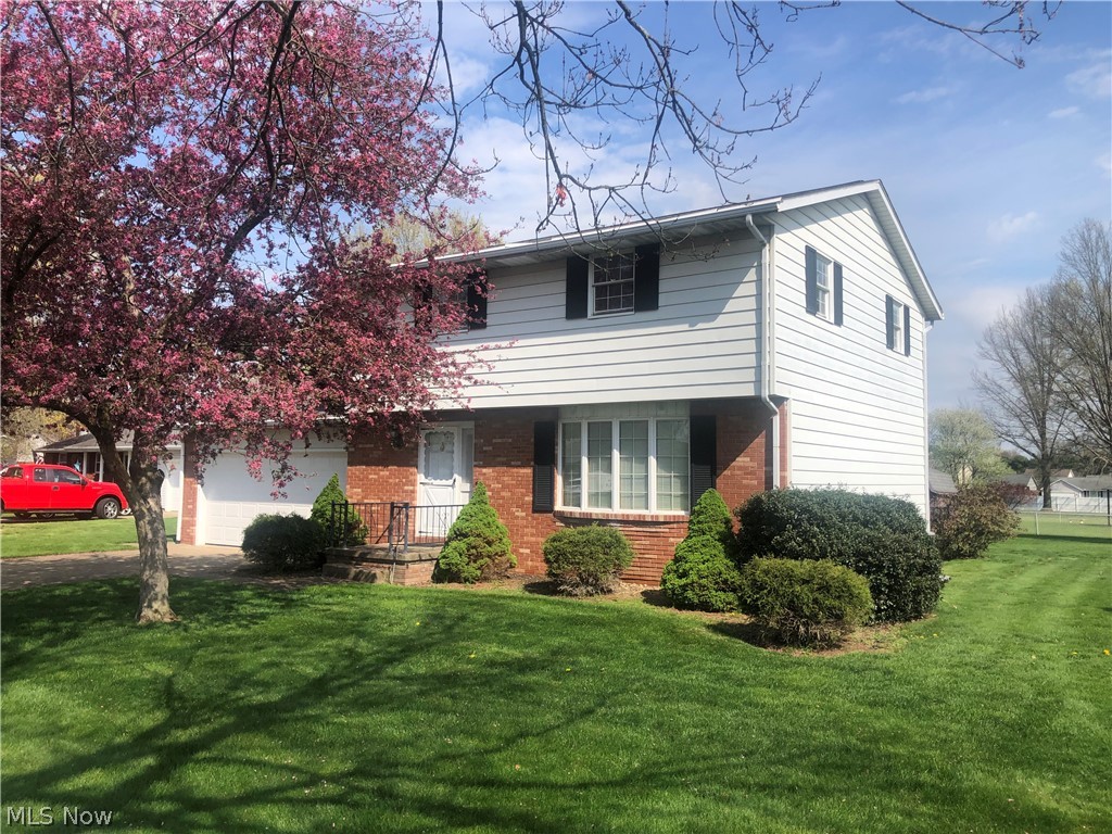 425 Providence Avenue SE New Philadelphia OH 44663