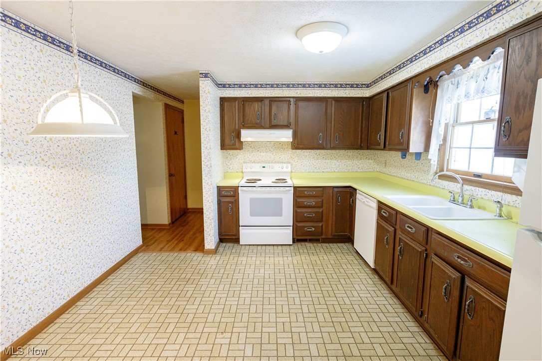 425 Providence Avenue SE New Philadelphia OH 44663