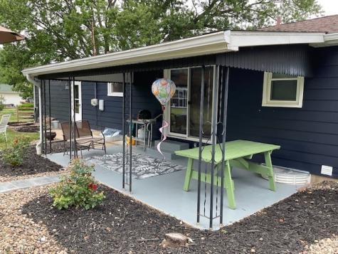 679 W Florida Avenue Sebring OH 44672