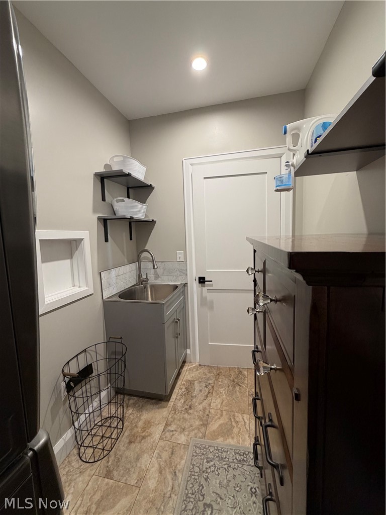 13350 South Avenue Columbiana OH 44408
