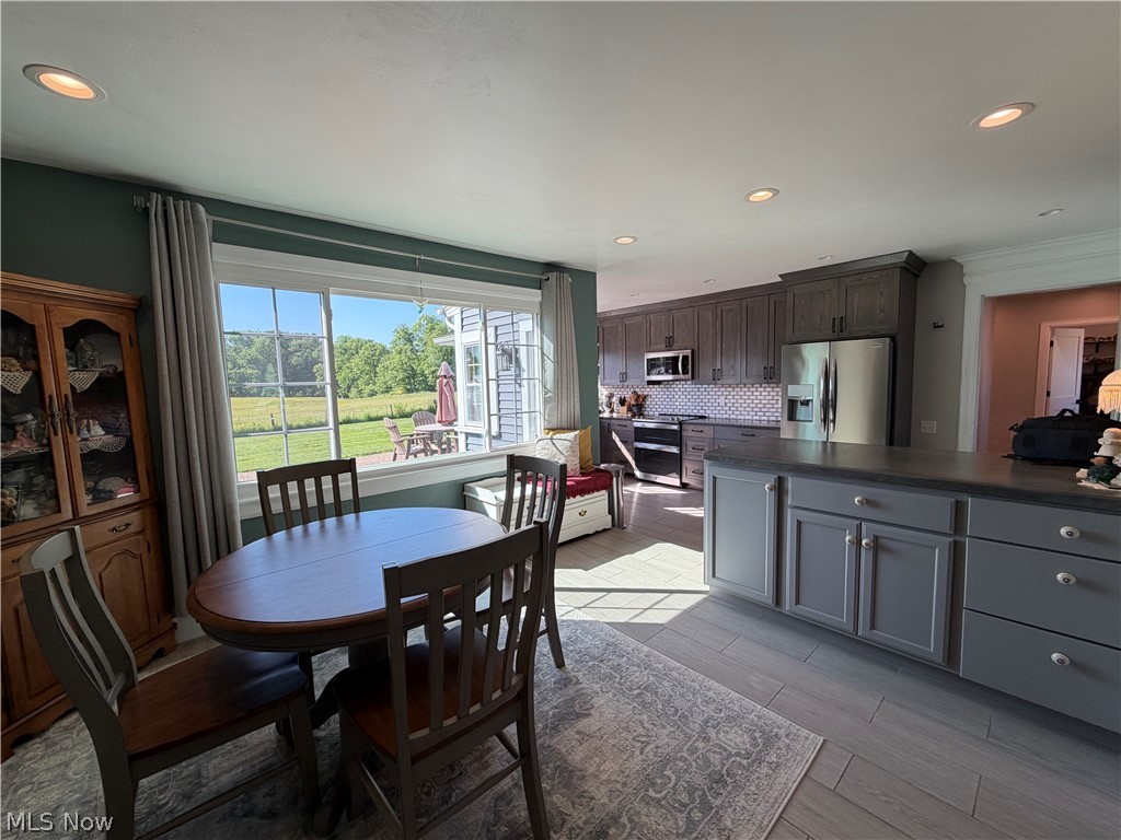 13350 South Avenue Columbiana OH 44408