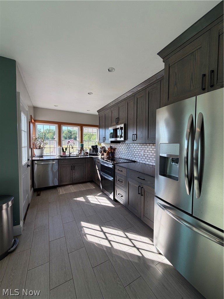 13350 South Avenue Columbiana OH 44408