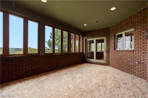 2389 Amberwood Circle NE Massillon OH 44646