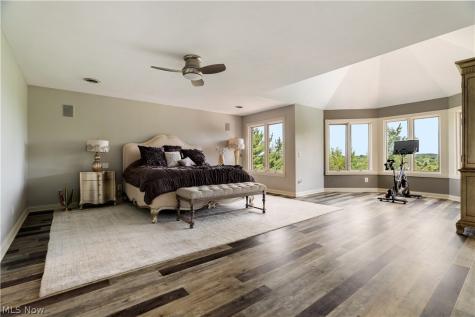 2389 Amberwood Circle NE Massillon OH 44646