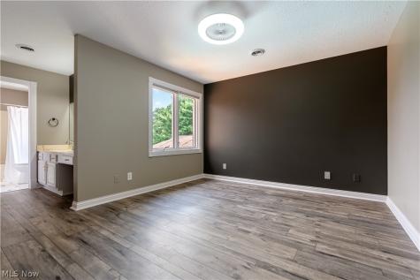 2389 Amberwood Circle NE Massillon OH 44646