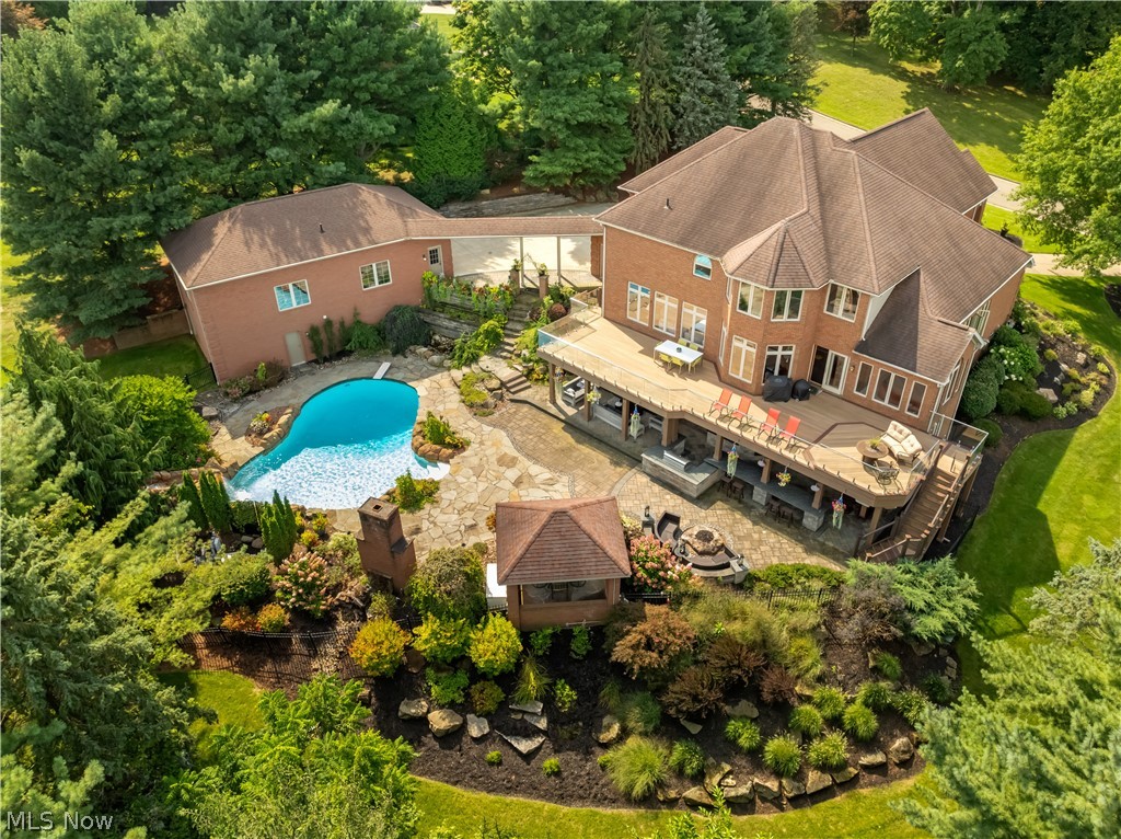 2389 Amberwood Circle NE Massillon OH 44646