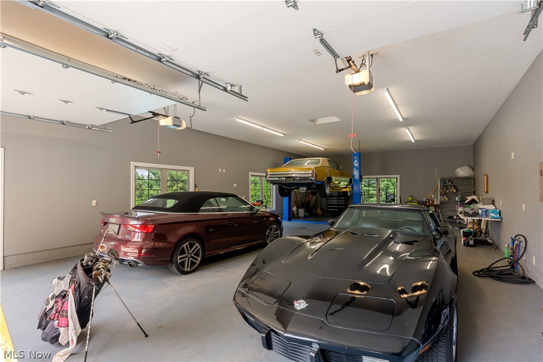 2389 Amberwood Circle NE Massillon OH 44646