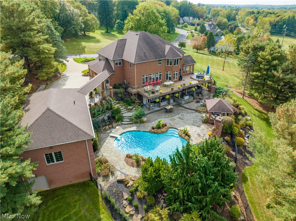 2389 Amberwood Circle NE Massillon OH 44646