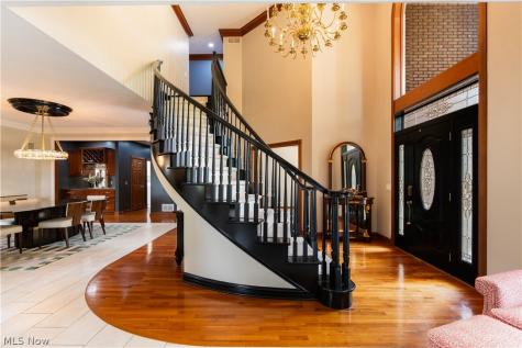 2389 Amberwood Circle NE Massillon OH 44646