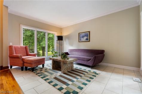 2389 Amberwood Circle NE Massillon OH 44646