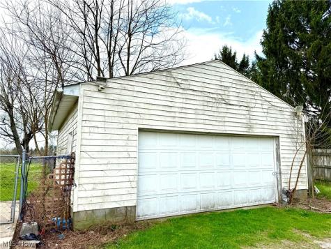 39 Township Road 677 Steubenville OH 43952