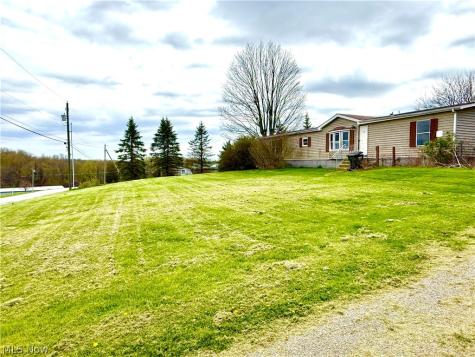 39 Township Road 677 Steubenville OH 43952