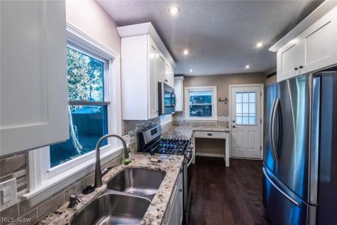 36985 Orchard Street Avon OH 44011