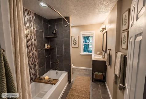 36985 Orchard Street Avon OH 44011