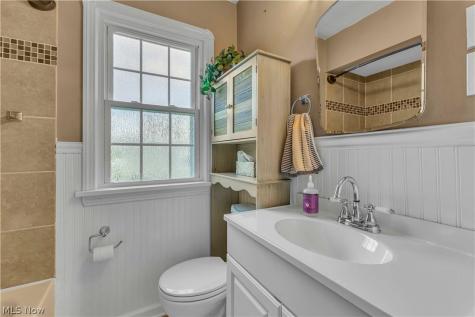 5597 W 54th Street Parma OH 44129
