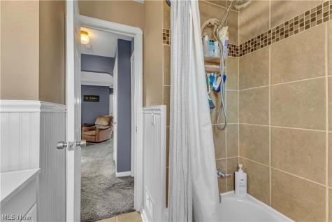 5597 W 54th Street Parma OH 44129