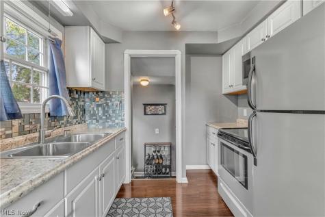5597 W 54th Street Parma OH 44129