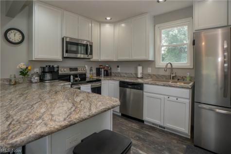 1621 Hankins Road NE Massillon OH 44646