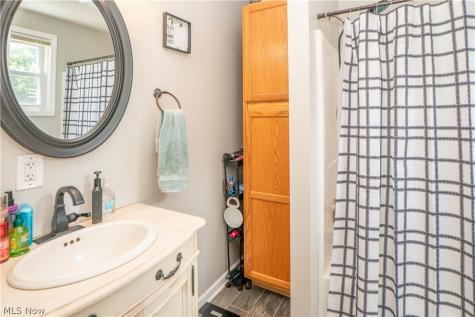1621 Hankins Road NE Massillon OH 44646