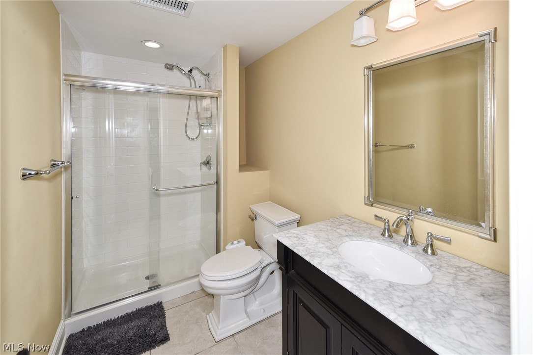 22286 Lake Road Rocky River OH 44116